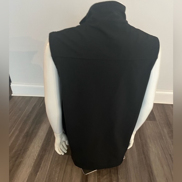 Edwards Vest - Picture 5 of 15